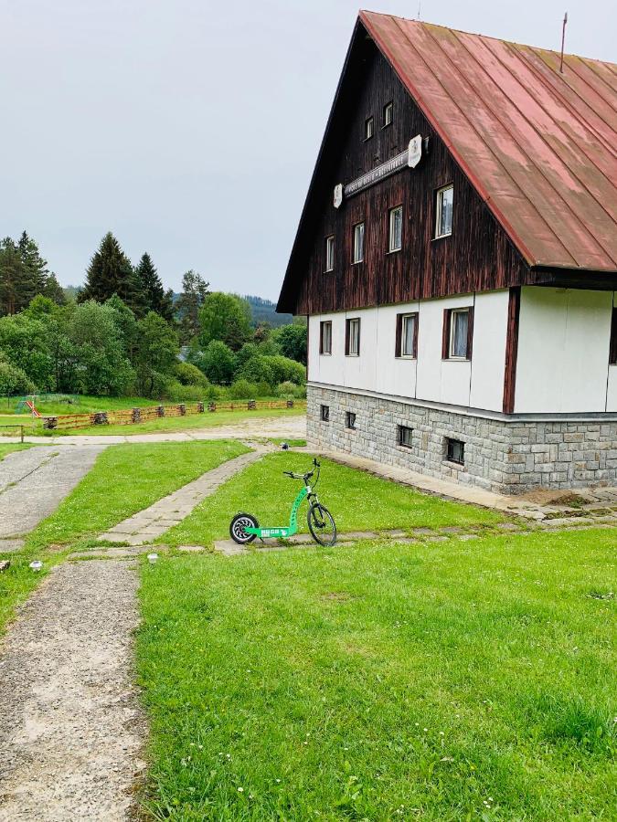 Penzion Tomy Na Plazi Hotel Frymburk Exterior photo